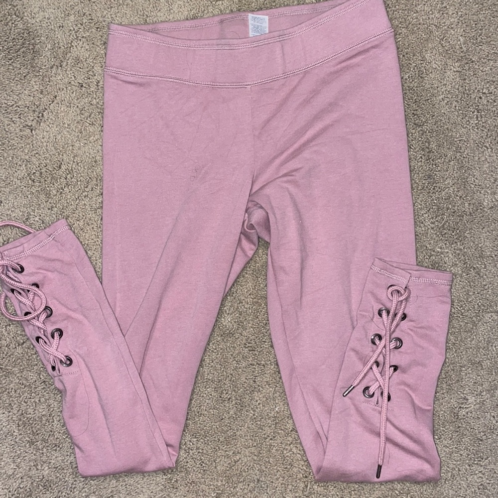 Garage leggings. Size medium. Only worn 2x